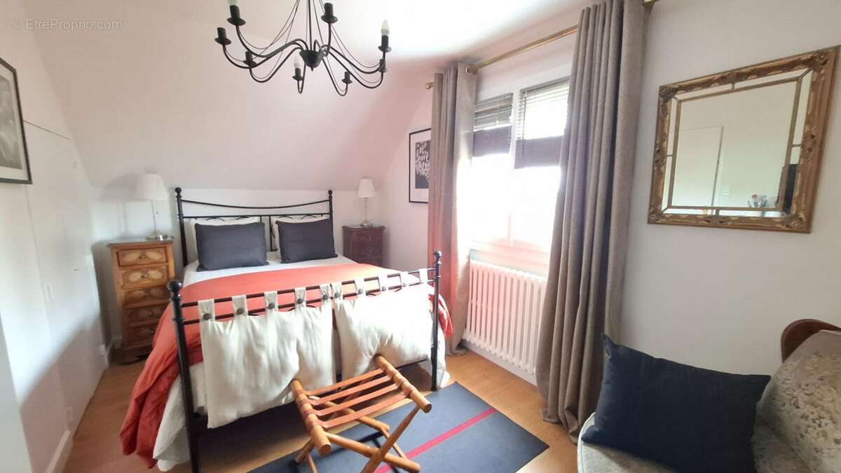 Maison à SAINT-PAIR-SUR-MER