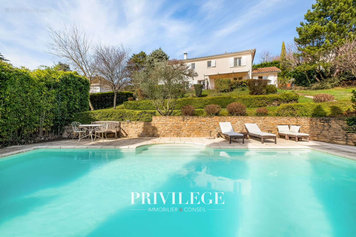 Maison à SAINT-DIDIER-AU-MONT-D'OR