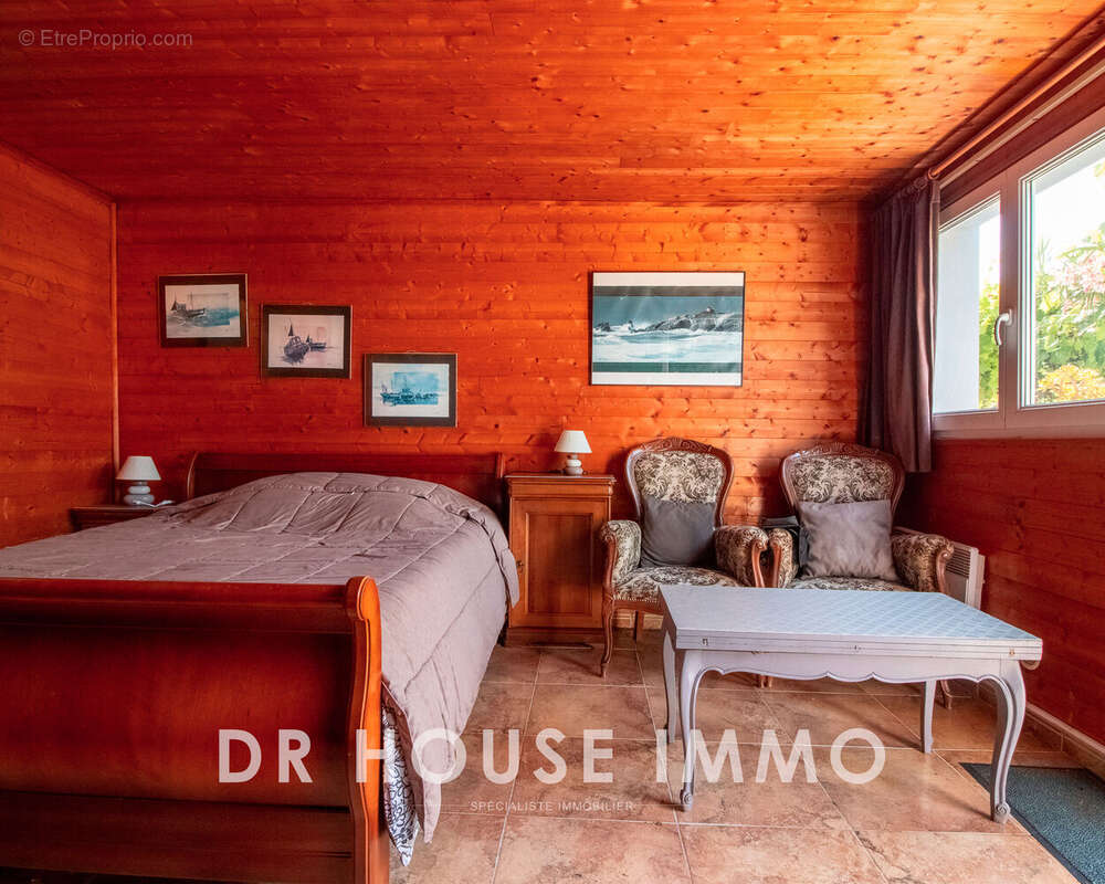 Maison 192 m² à La Plaine-Sur-Mer  - photo 14