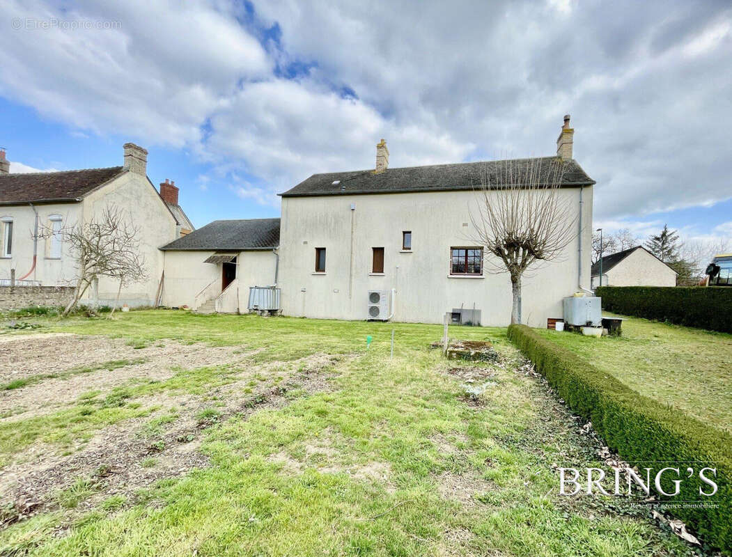Maison à SAINT-VICTEUR