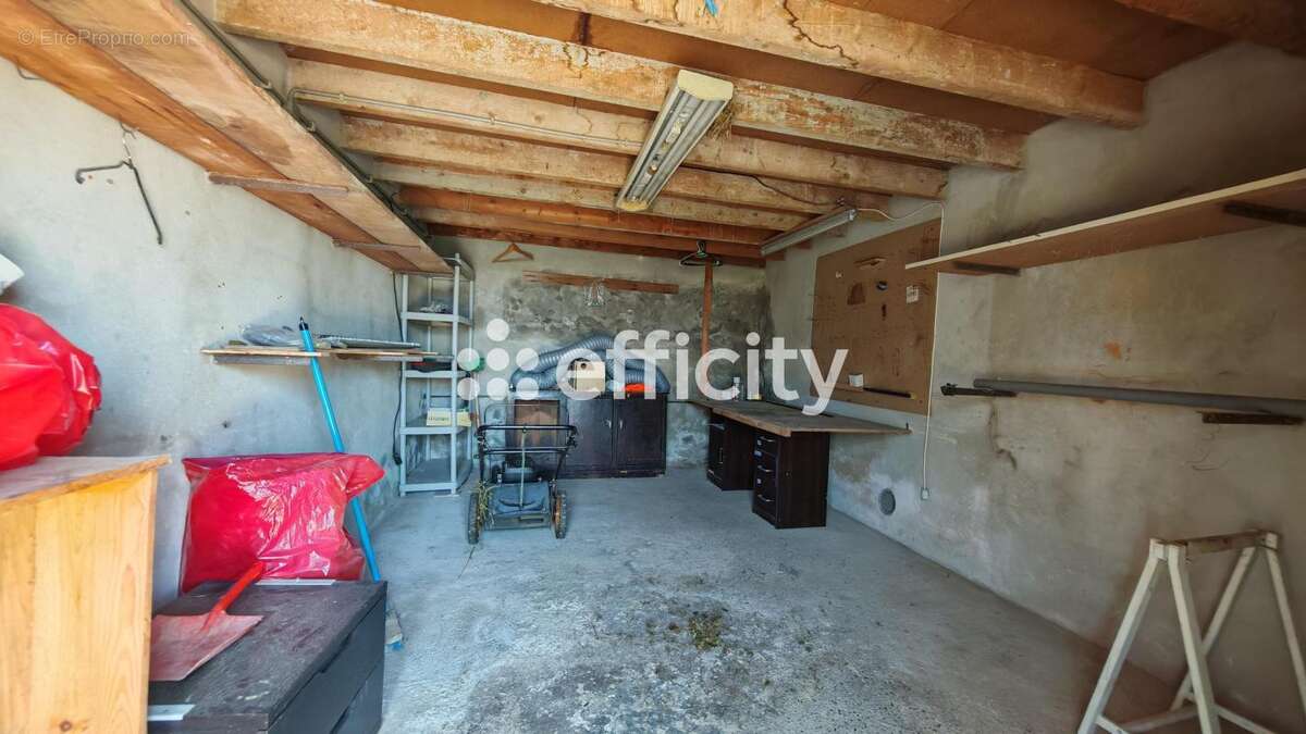 Maison 150 m² à Moirans  - photo 17