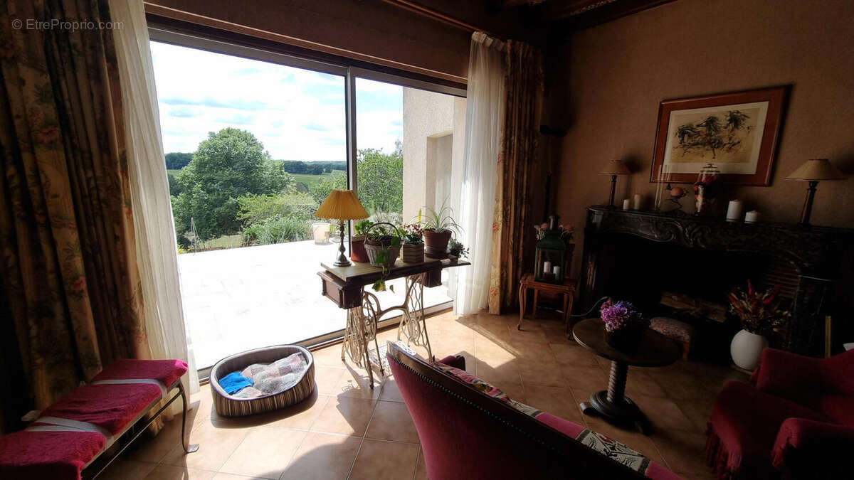 Villa proche centre ville - photo 9