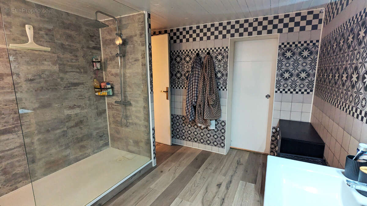 Maison à GONDREVILLE