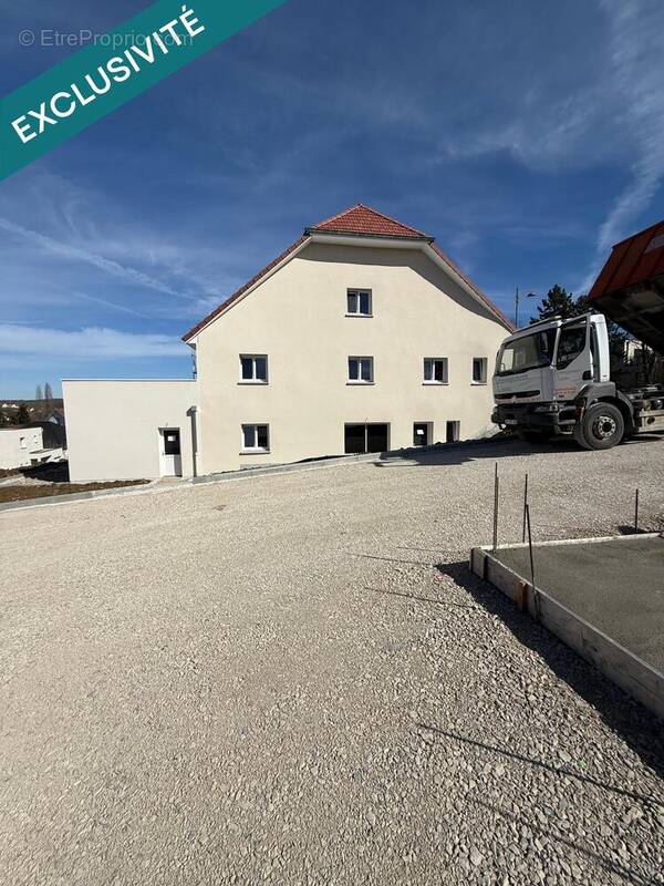Photo 1 - Appartement à POUILLEY-LES-VIGNES