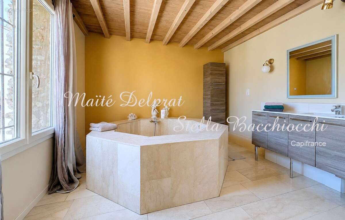Châteauneuf-de-gadagne – propriété d’exception avec gîtes, piscine & vue panoramique (84) - photo 11