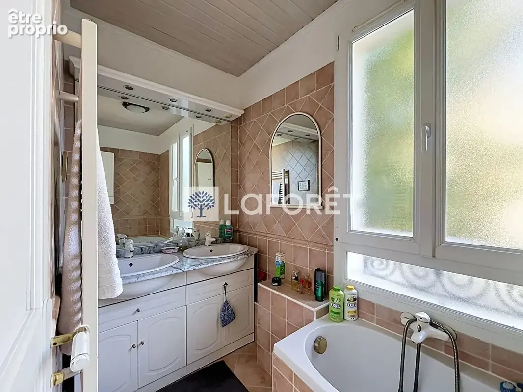 Maison Fontenay Aux Roses 8 pièces 138.53 m2 - photo 14