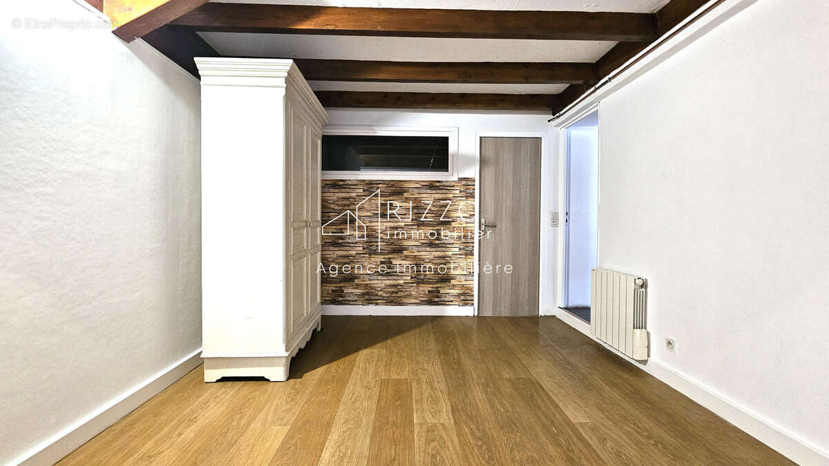 Maison à PREVESSIN-MOENS