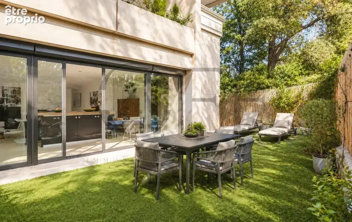 Appartement à MARSEILLE-7E