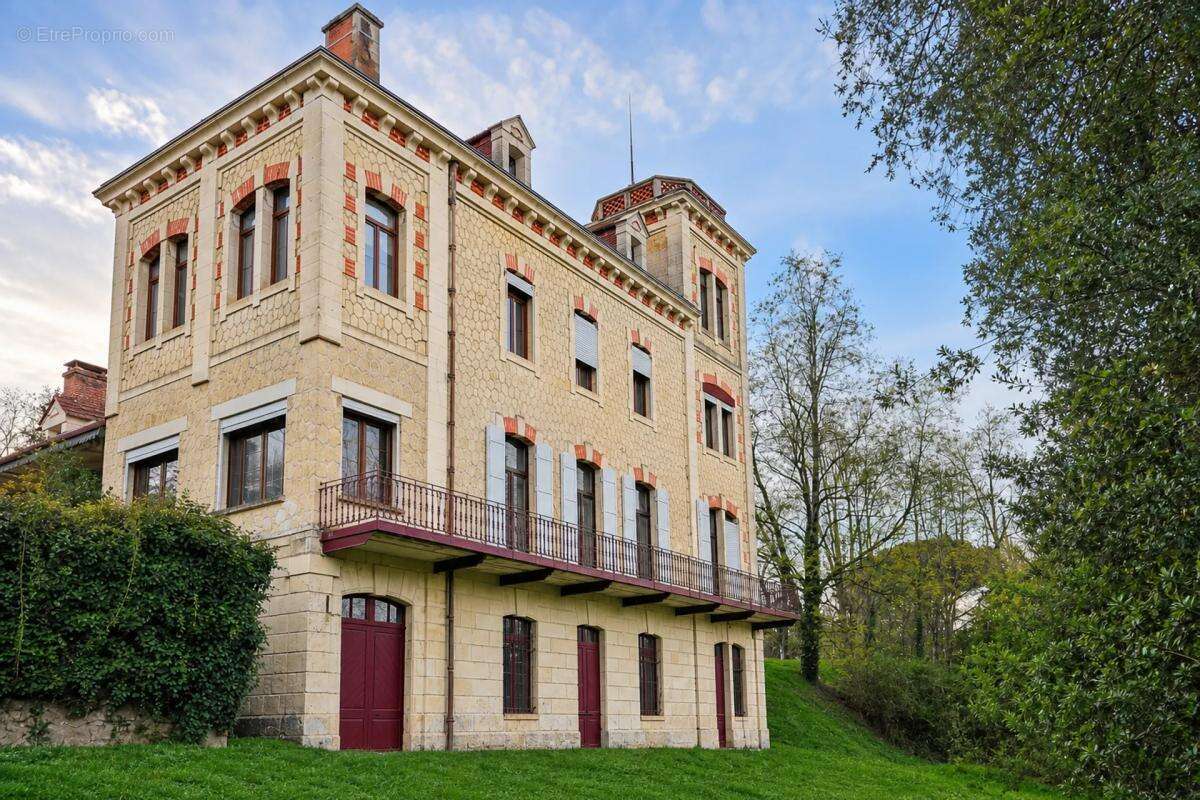 Élégante Maison de Maître du XIXème à Saint-Laurent-des-Hommes - photo 13