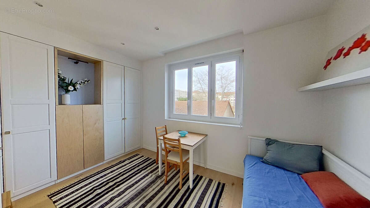 Appartement à LYON-8E