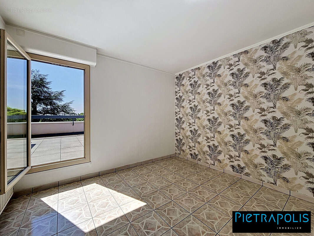 Appartement à RILLIEUX-LA-PAPE