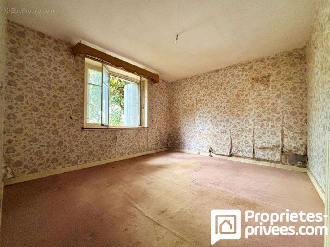 Maison à MEHUN-SUR-YEVRE