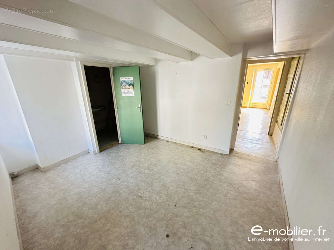 Maison 147 m² à Charlieu  - photo 7