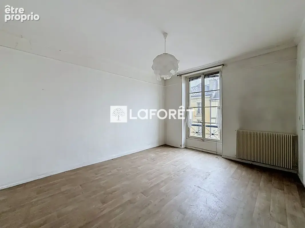 VERSAILLES NOTRE-DAME - Immeuble de rapport d'exception composé de 11 appartements libres et 2 commerces loués - photo 11