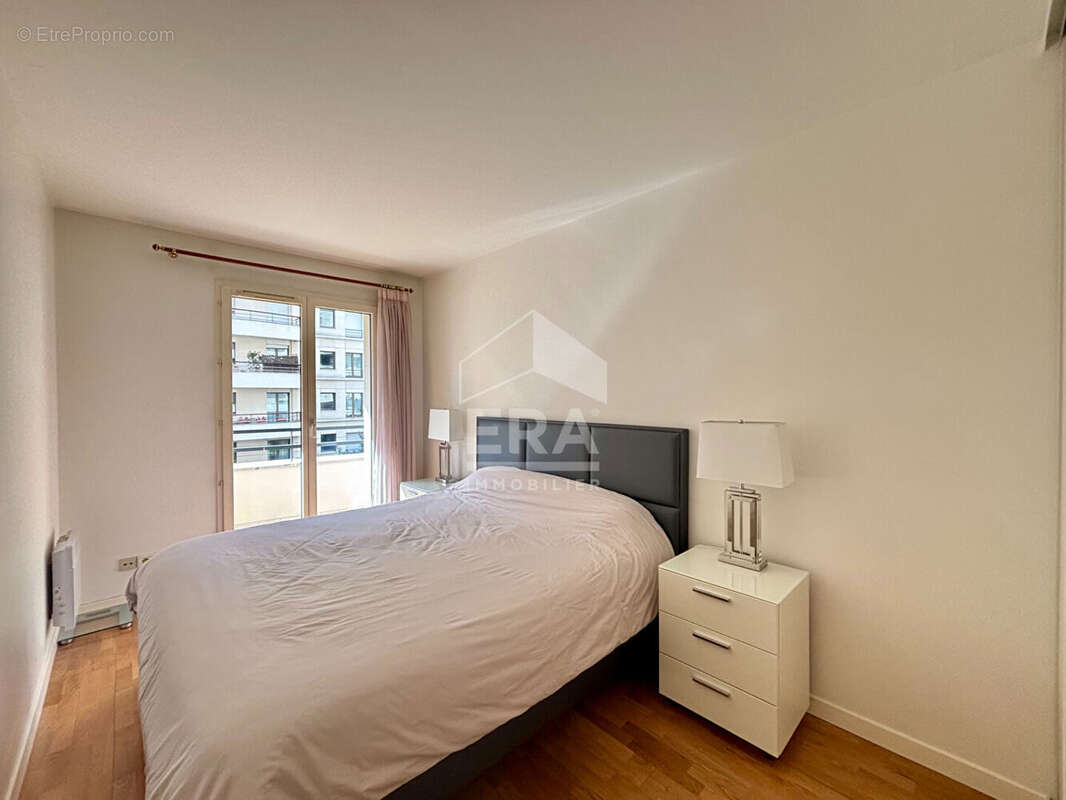 Appartement à LEVALLOIS-PERRET