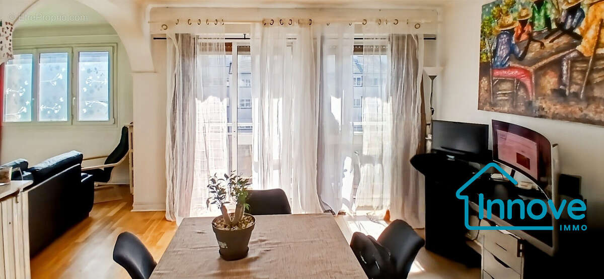 Appartement à LA CELLE-SAINT-CLOUD