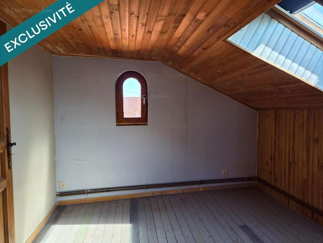 Photo 7 - Maison à BELLENAVES