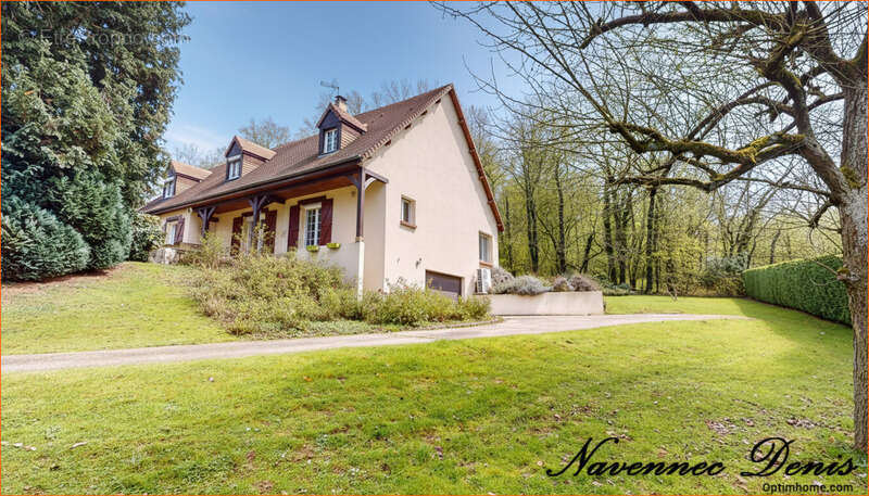 Maison à LA SAUSSAYE