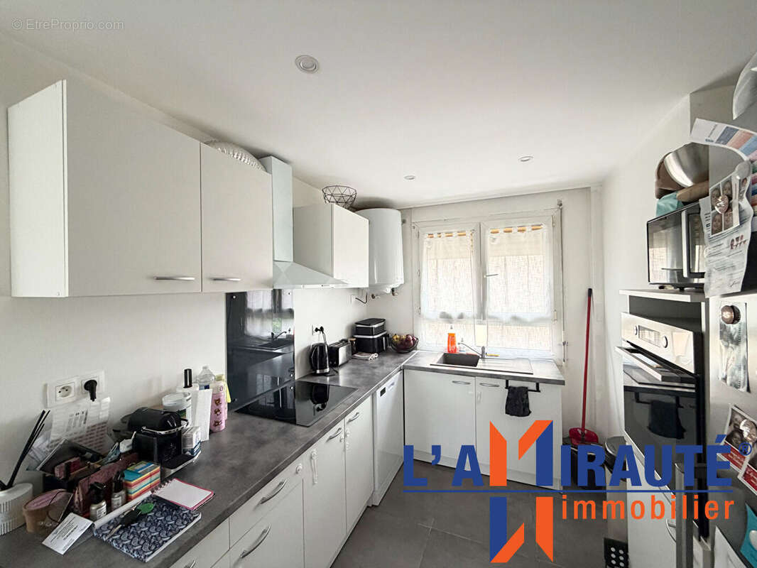 Appartement à SARTROUVILLE