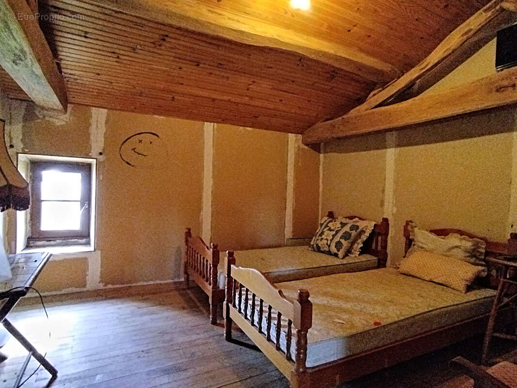 Maison à SAINTE-FLORENCE