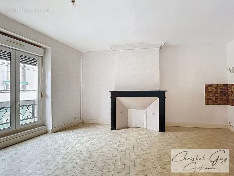 Appartement à CHATEAU-DU-LOIR