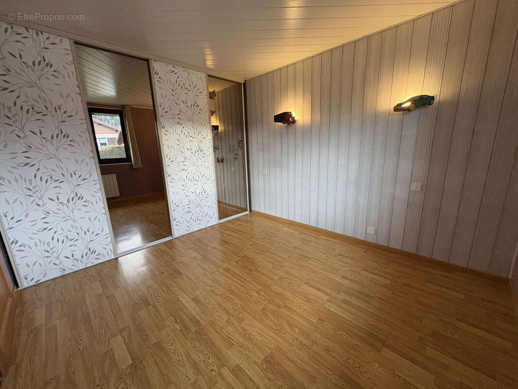 Maison à BIANS-LES-USIERS