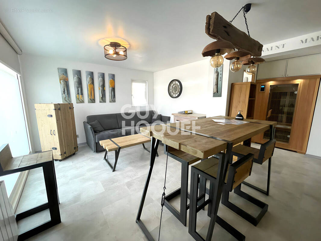 Appartement à SAINT-MARTIN-DE-RE