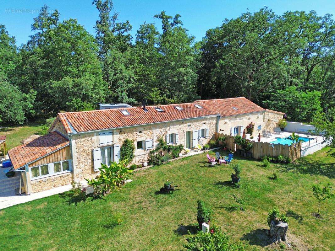 Deux maisons, deux piscines, pas de voisin, vue dégagée - photo 3