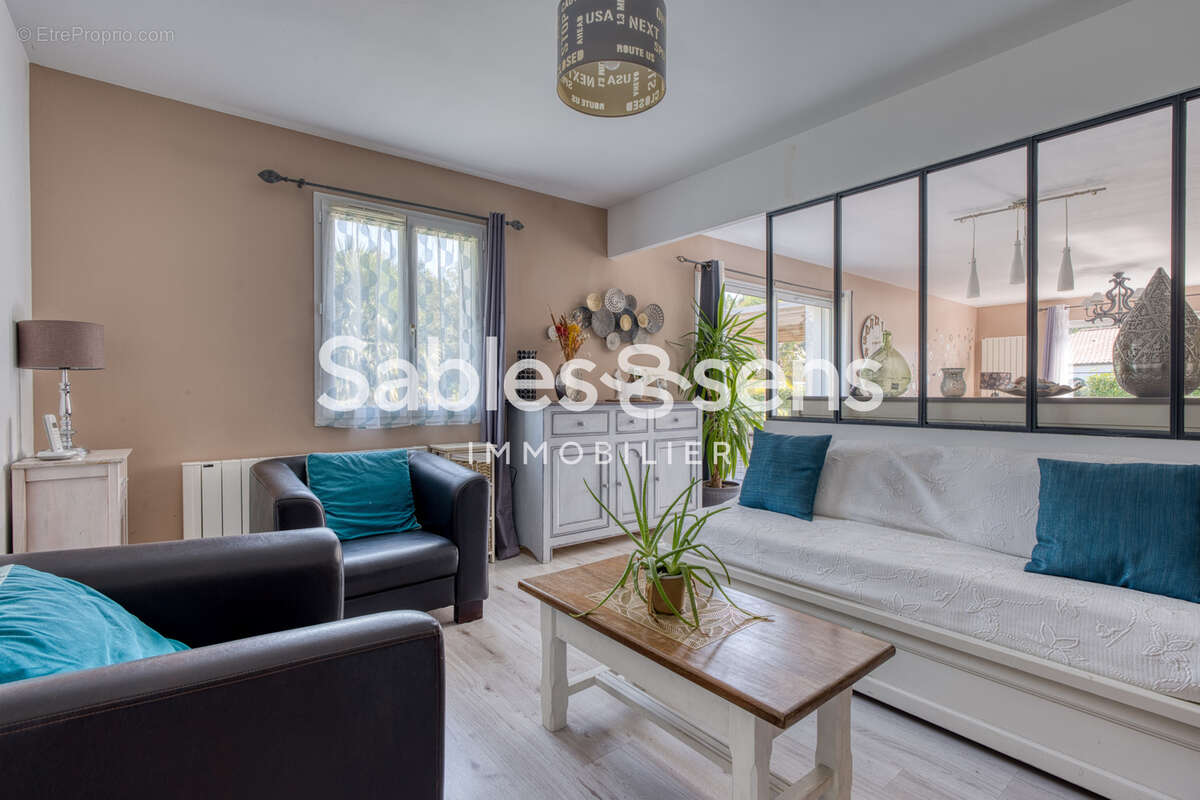 Maison à SAINTE-FOY