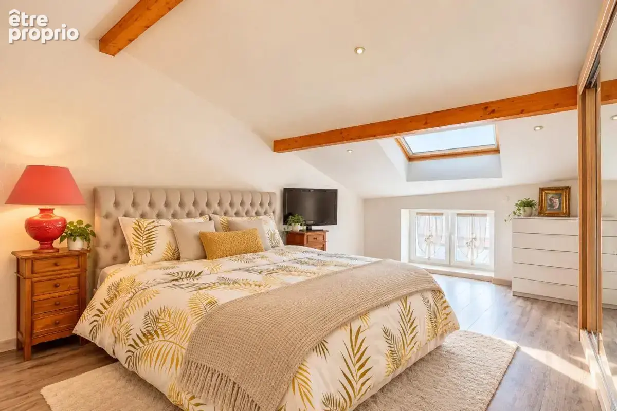 Maison de 7 pièces de 185 m² à Villefranche-sur-Saône - Bordelan - photo 11