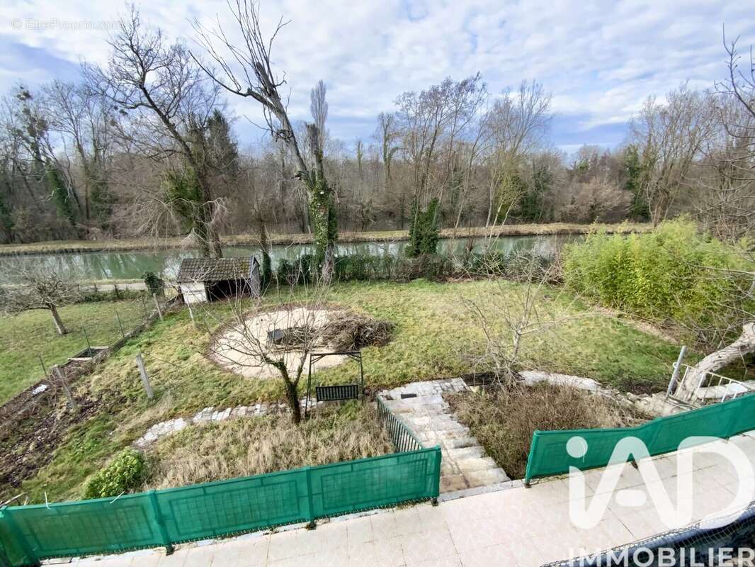 Photo 8 - Maison à MONTCOURT-FROMONVILLE