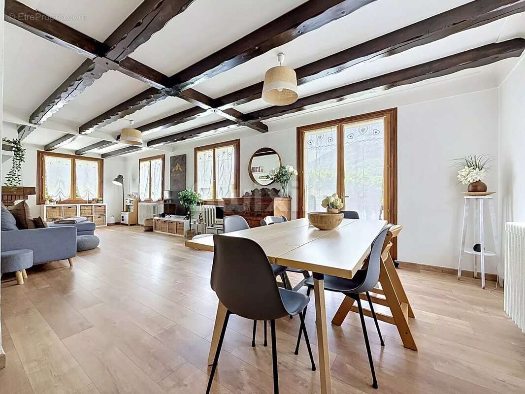 Maison à PASSY