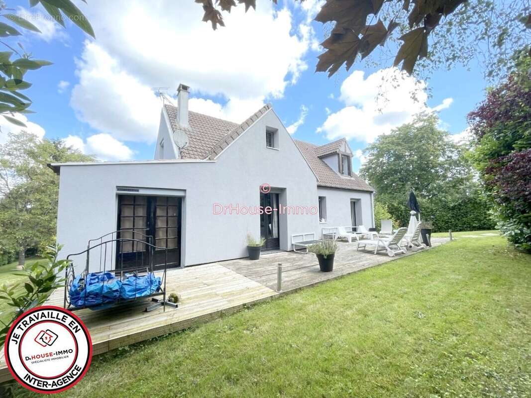 Maison à SAVIGNY-SUR-CLAIRIS