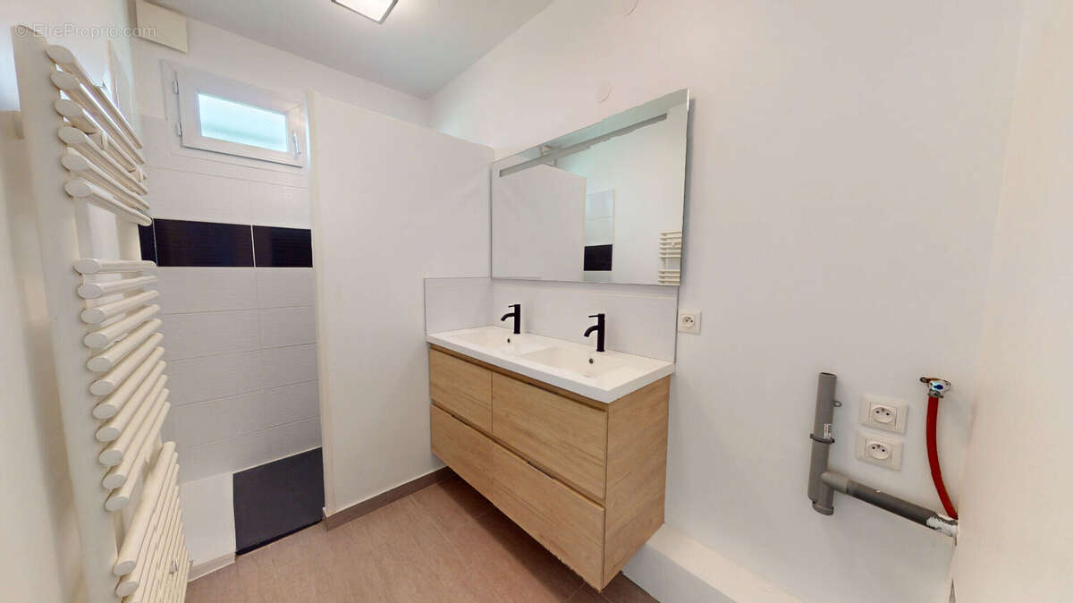 Appartement à SEYSSINET-PARISET