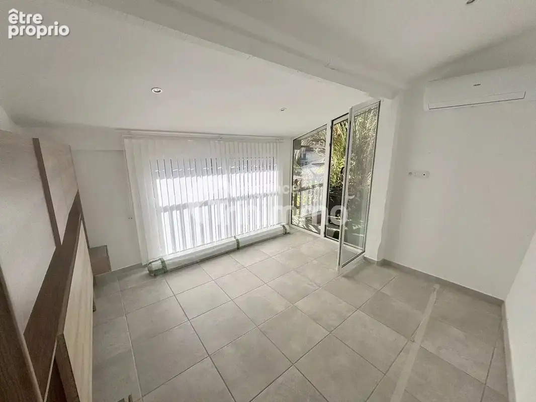 Vente Saint André de la Roche Maison plain pied 2 pièces - photo 6
