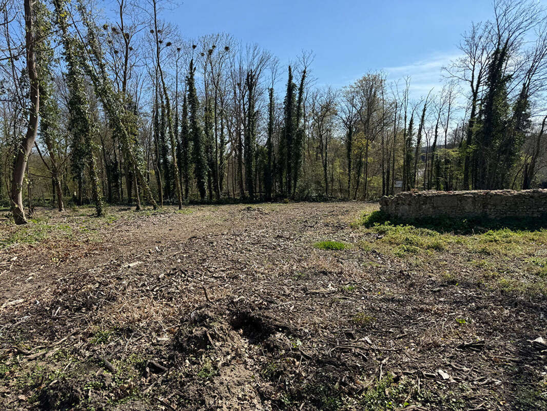 Terrain à MONTFORT-L&#039;AMAURY