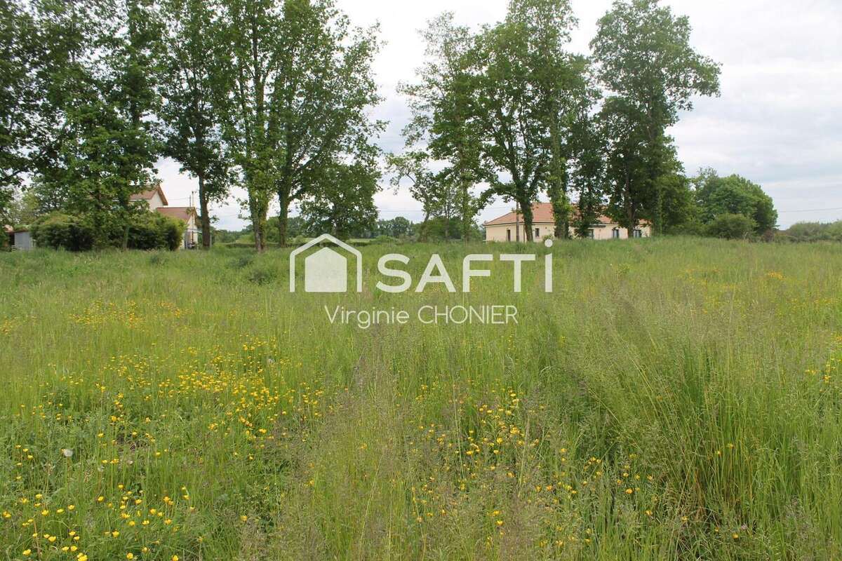 Terrain 1703 m² à Saint-Etienne-De-Vicq  - photo 3
