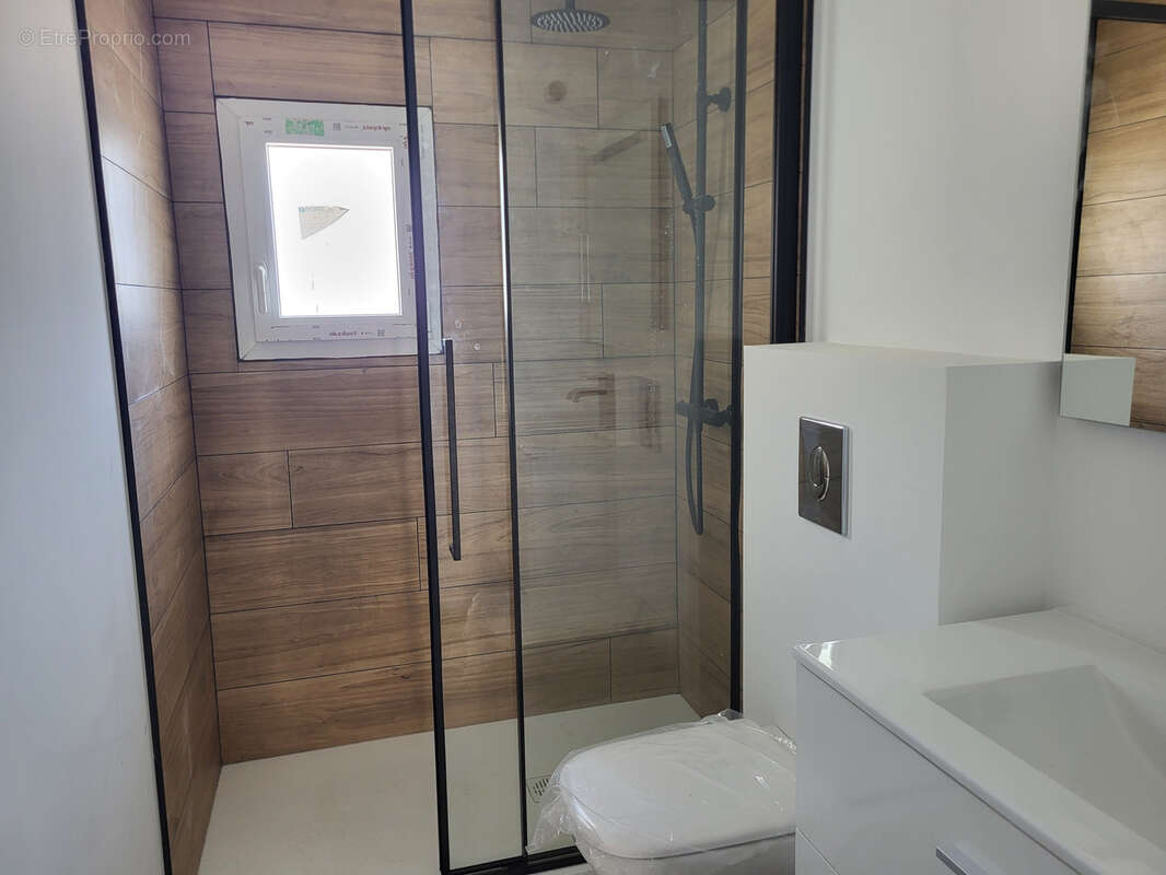 Appartement à ROGNAC