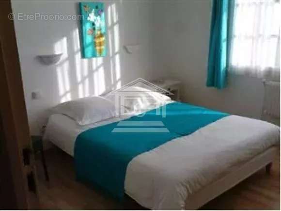 Commerce à TOURRETTES