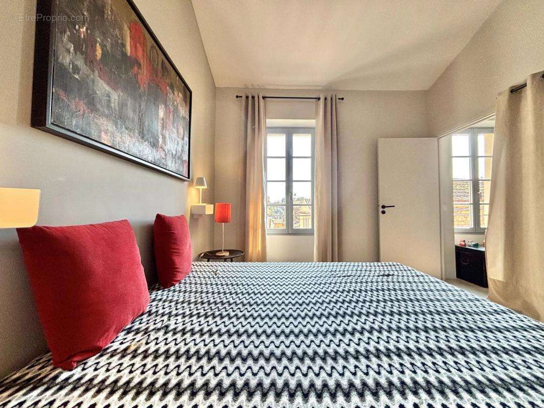 Appartement à VALBONNE