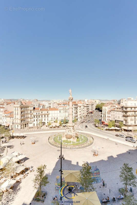 Appartement à MARSEILLE-6E