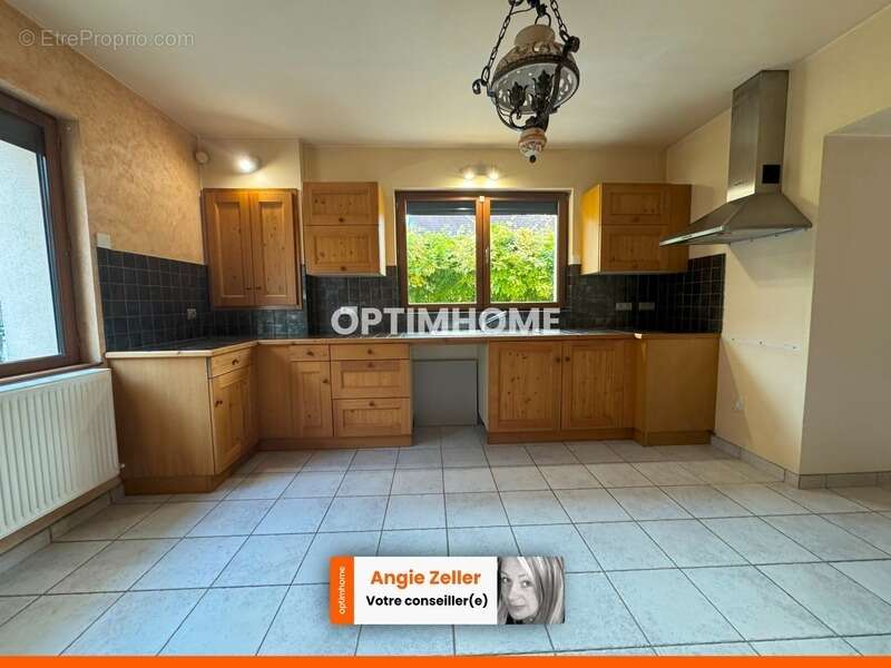 Maison de village - 120 m² - 5 pièces OPTEVOZ (38) - photo 4