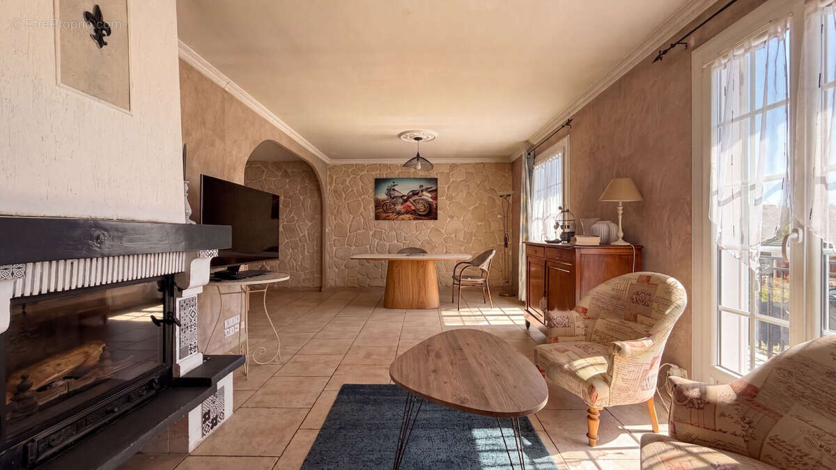 Maison à CHAMBRAY-LES-TOURS