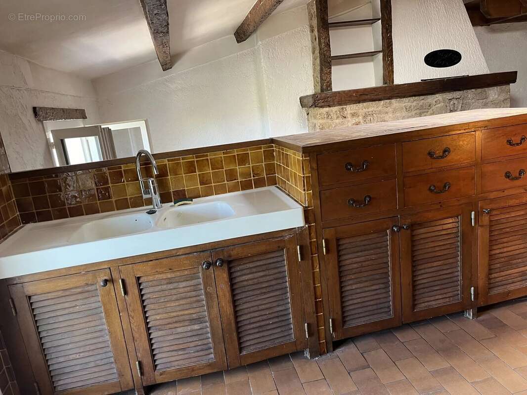 Appartement à COTIGNAC