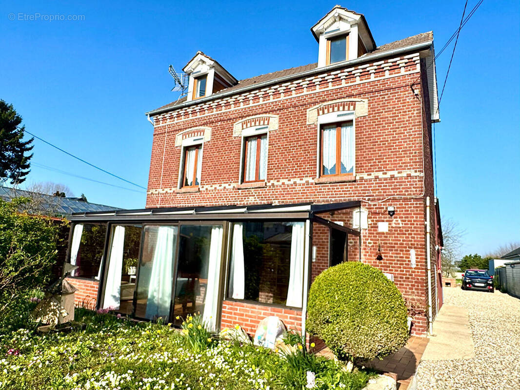 Maison à LE MESNIL-ESNARD