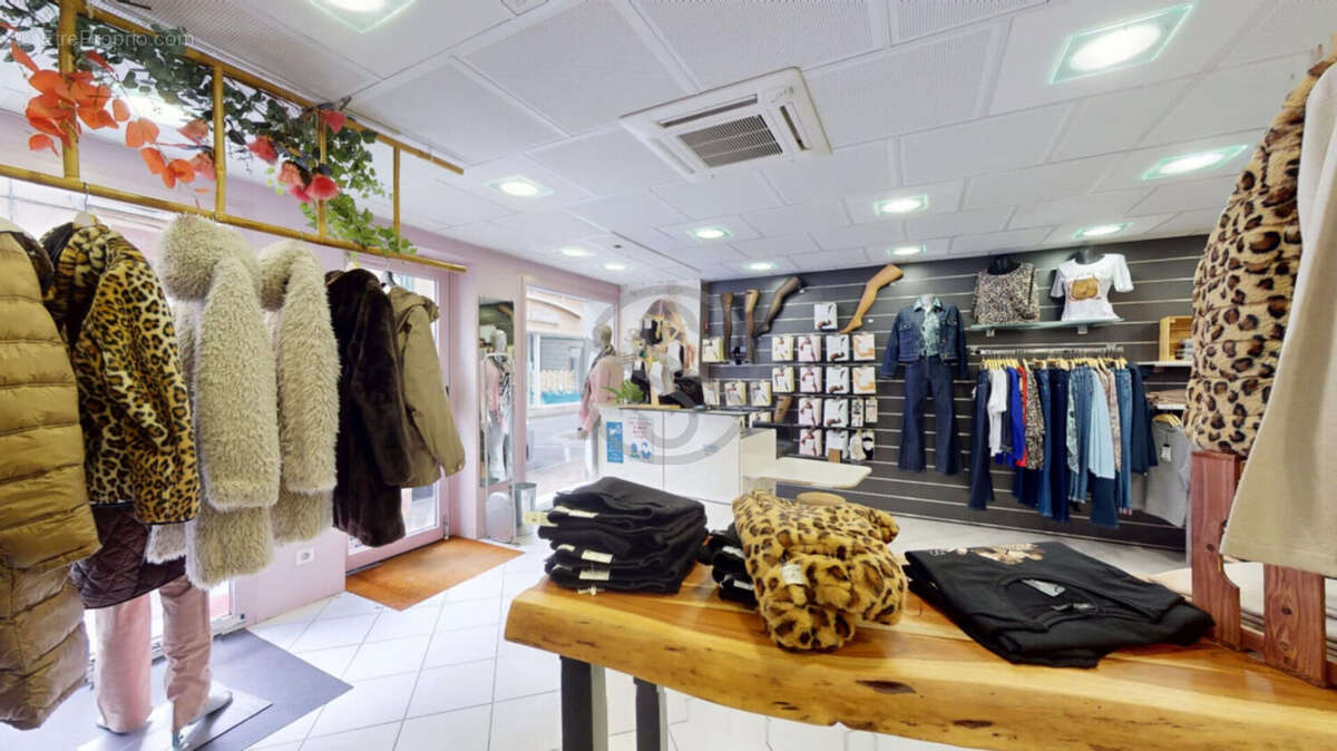 Commerce à LA COTE-SAINT-ANDRE