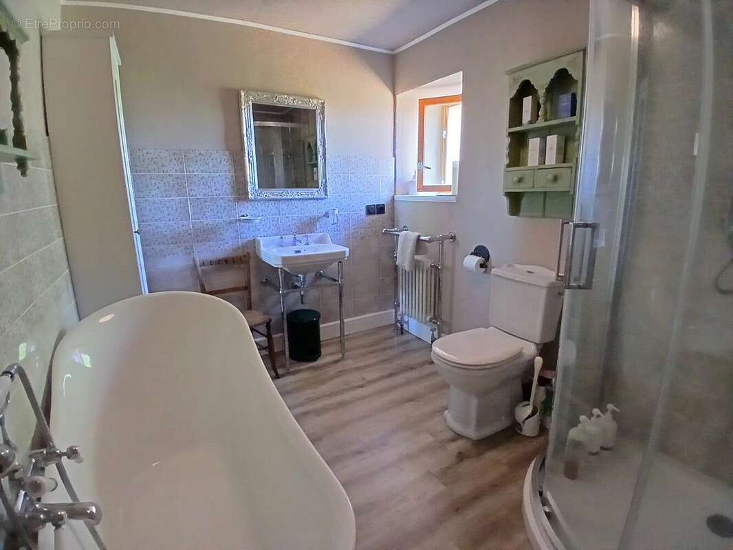Charmante maison de campagne en pierre avec piscine et grandes dépendances - photo 8