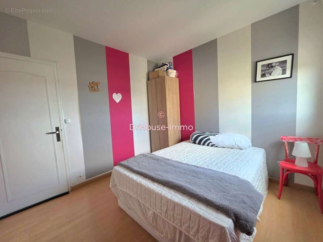 Appartement 73 m² à Mantes-La-Ville  - photo 4