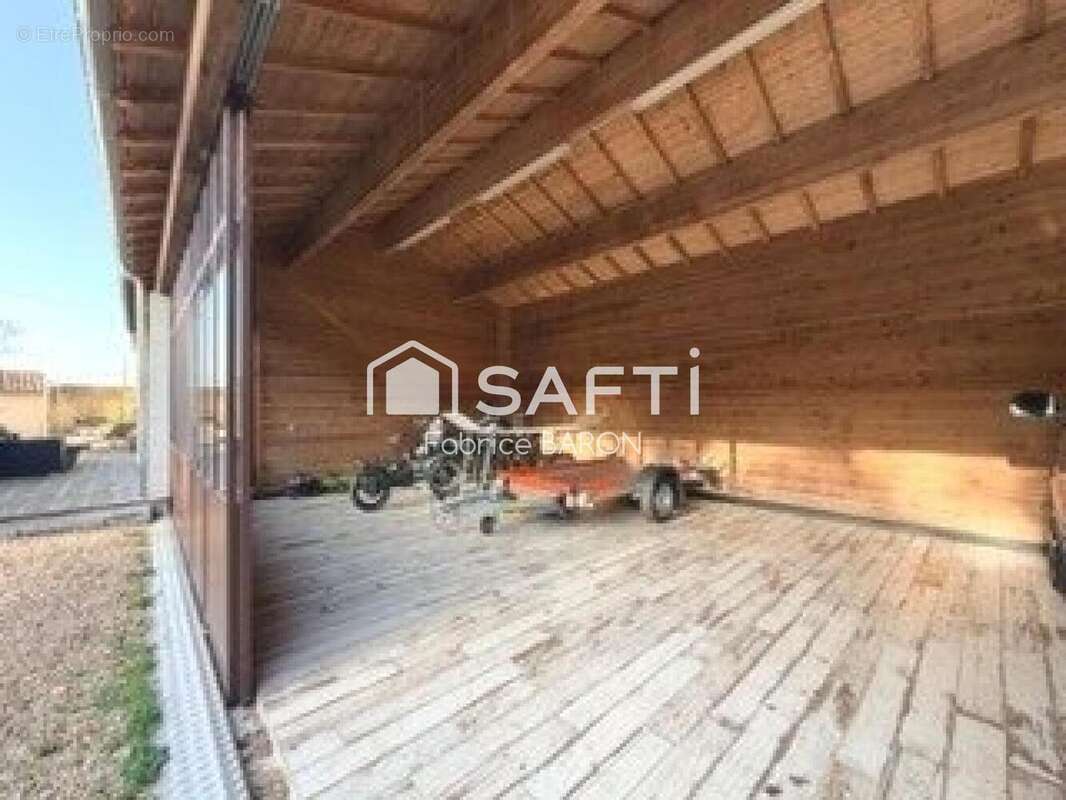 Maison 237 m² à Mignaloux-Beauvoir  - photo 3