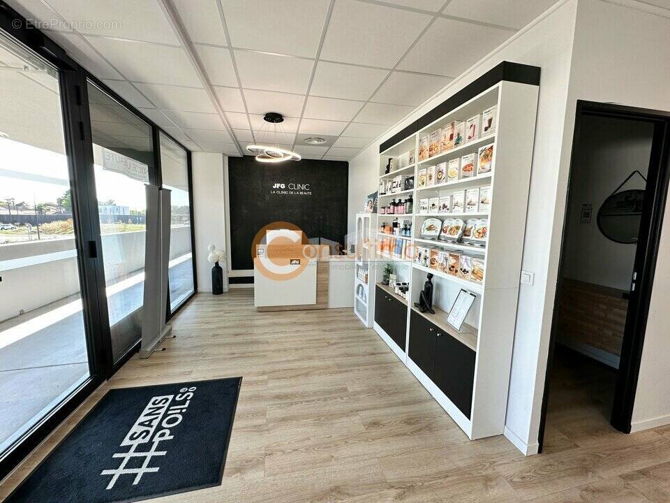 Commerce à FARGUES-SAINT-HILAIRE